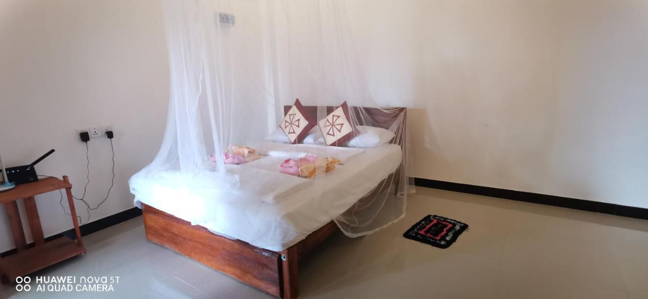 Dulmini Homestay Ella Exterior foto